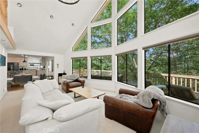 11240 Loch Lomond Road, Cobb, CA 95461