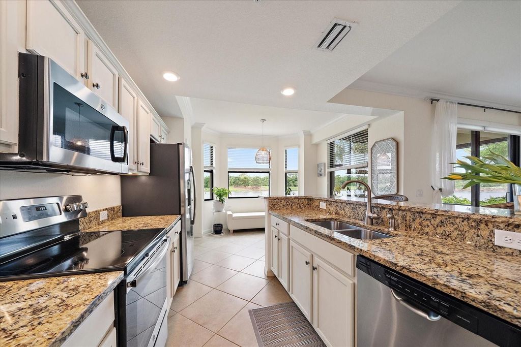 Image 13 of property listing at 16814 VARDON TERRACE 106, Bradenton, FL 34211