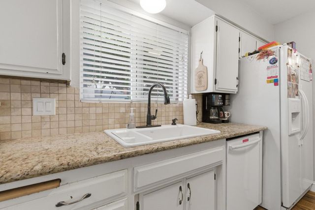 1520 El Cerrito Ct, Yuba City, CA 95993