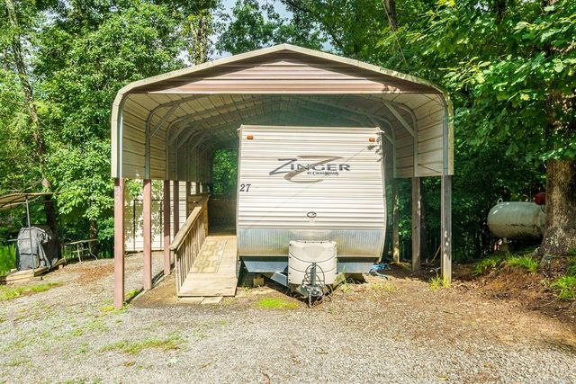 27 7th Street, Ellijay, GA 30540
