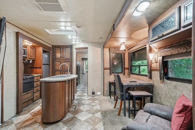 27 7th Street, Ellijay, GA 30540