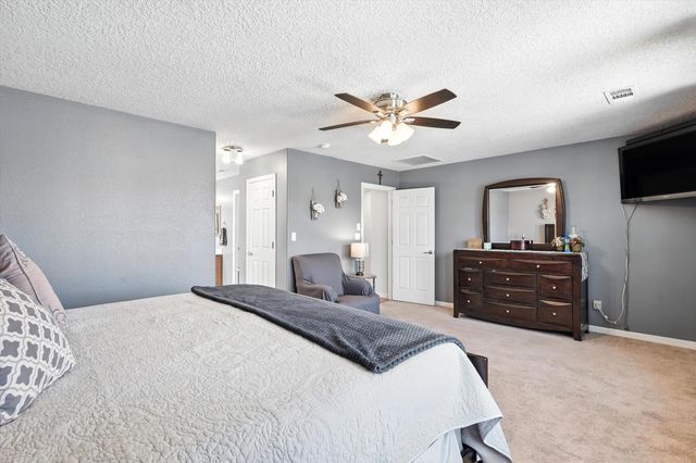 4009 Loma Alta Avenue NE, Rio Rancho, NM 87124