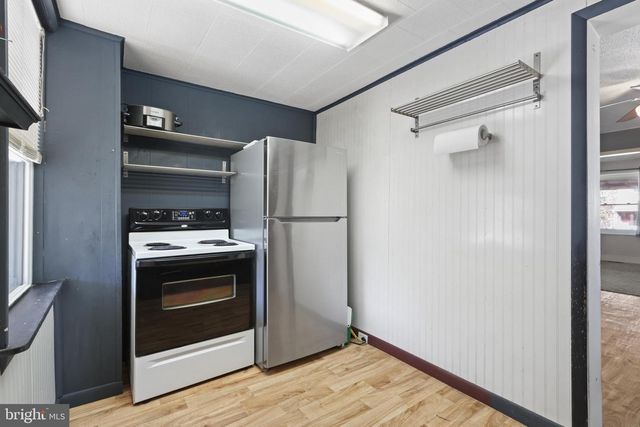 442 FRANKLIN ST, Alburtis, PA 18011