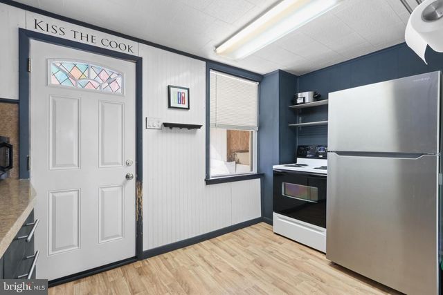 442 FRANKLIN ST, Alburtis, PA 18011