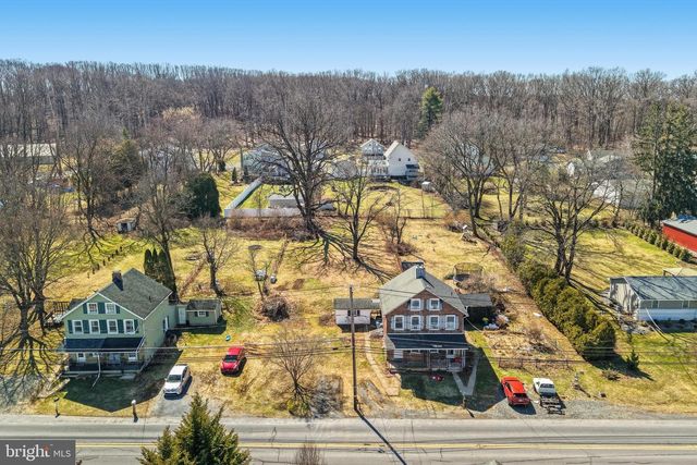 442 FRANKLIN ST, Alburtis, PA 18011