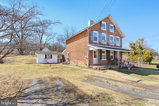 442 FRANKLIN ST, Alburtis, PA 18011