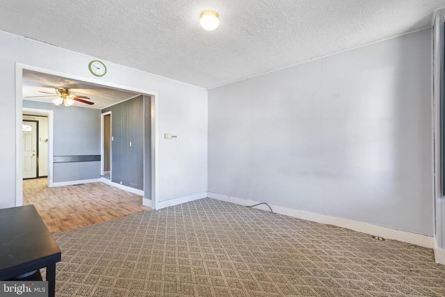 442 FRANKLIN ST, Alburtis, PA 18011