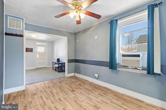 442 FRANKLIN ST, Alburtis, PA 18011