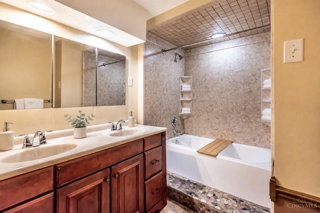 3730 Greentree Road, Turtle Creek Twp, OH 45036