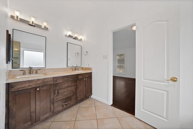 7605 Bridlewood Court, North Richland Hills, TX 76182