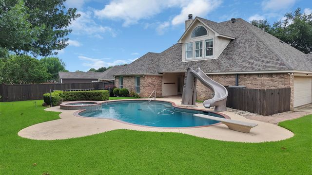 7605 Bridlewood Court, North Richland Hills, TX 76182