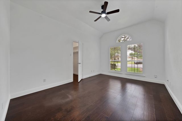 7605 Bridlewood Court, North Richland Hills, TX 76182