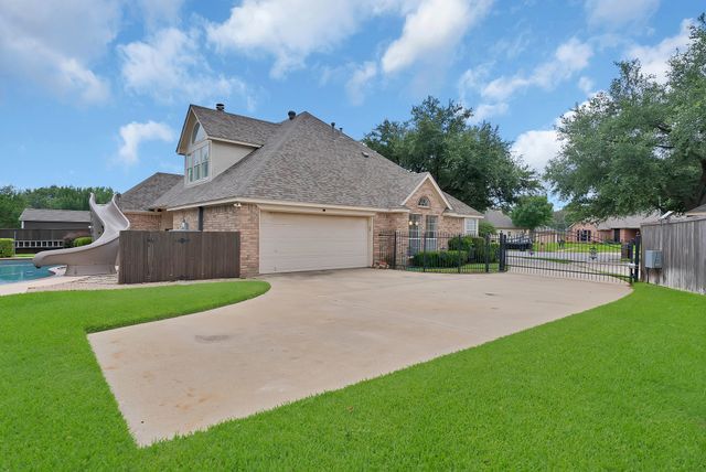7605 Bridlewood Court, North Richland Hills, TX 76182