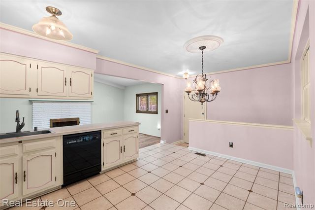 14970 Loyola Drive, Sterling Heights, MI 48313