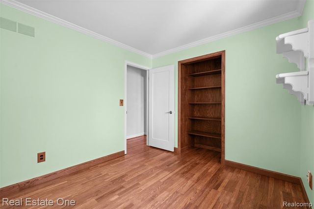 14970 Loyola Drive, Sterling Heights, MI 48313