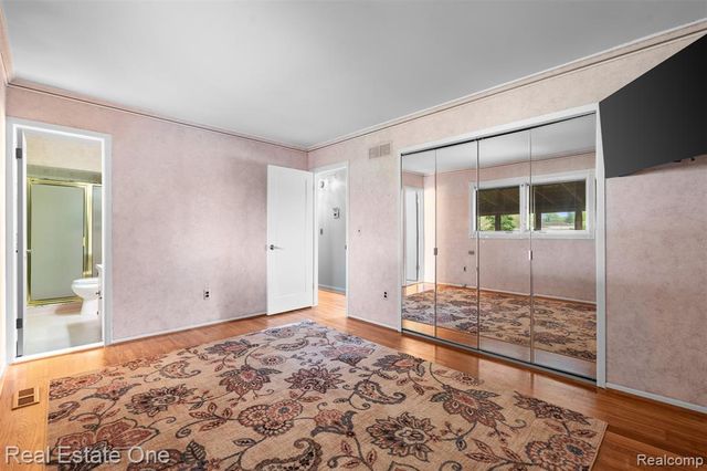 14970 Loyola Drive, Sterling Heights, MI 48313