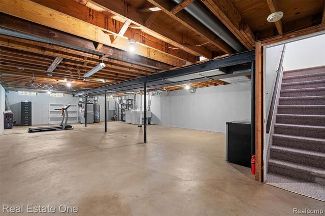 14970 Loyola Drive, Sterling Heights, MI 48313