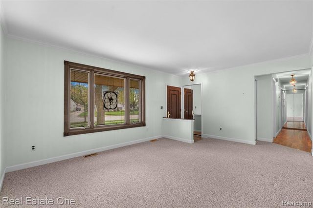 14970 Loyola Drive, Sterling Heights, MI 48313