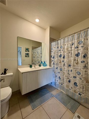 4749 NW 85th Ave, Doral, FL 33166