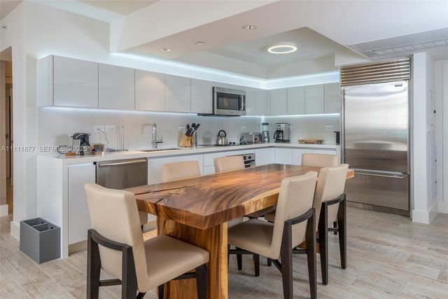 102 24th Street 915, Miami Beach, FL 33139
