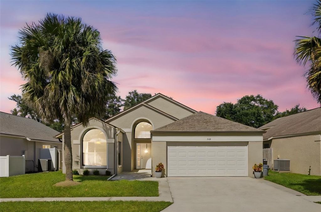 245 LAKEBREEZE CIRCLE, Lake Mary, FL 32746
