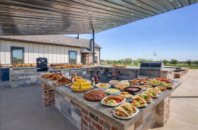 8701 County Road 1129, Godley, TX 76044