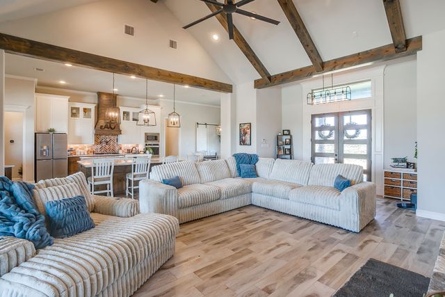 8701 County Road 1129, Godley, TX 76044