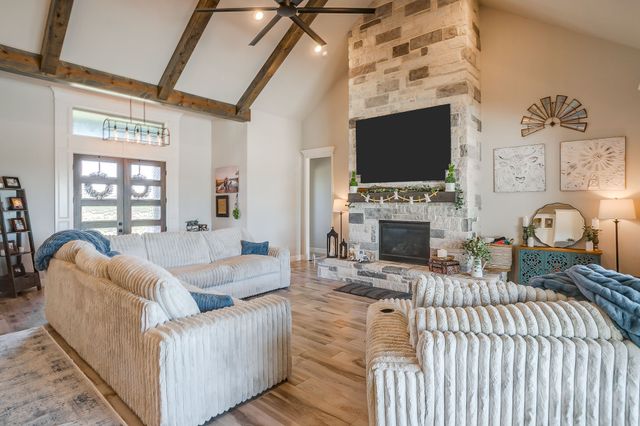 8701 County Road 1129, Godley, TX 76044
