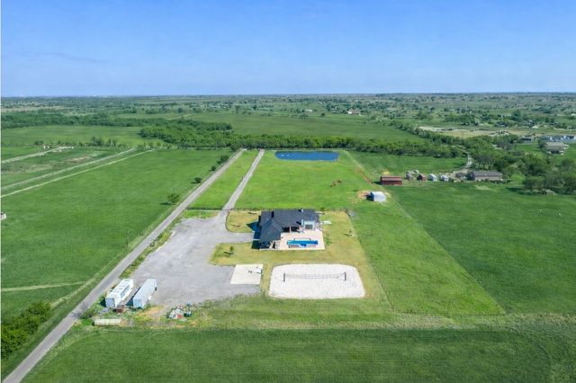 8701 County Road 1129, Godley, TX 76044