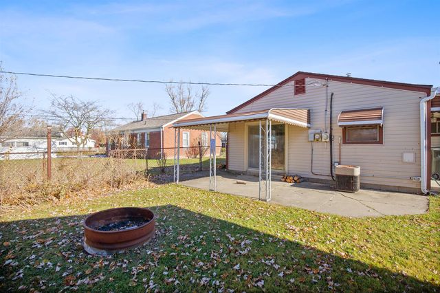 28117 Roy Street, Saint Clair Shores, MI 48081