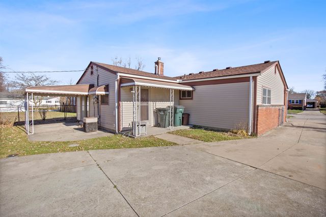 28117 Roy Street, Saint Clair Shores, MI 48081