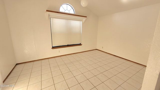 1101 SUN SHADOW Drive, El Paso, TX 79912