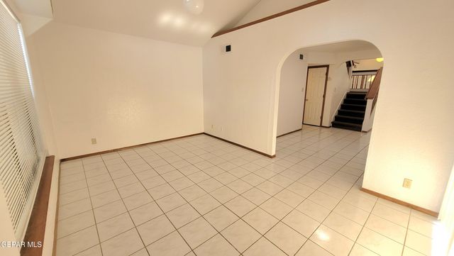 1101 SUN SHADOW Drive, El Paso, TX 79912