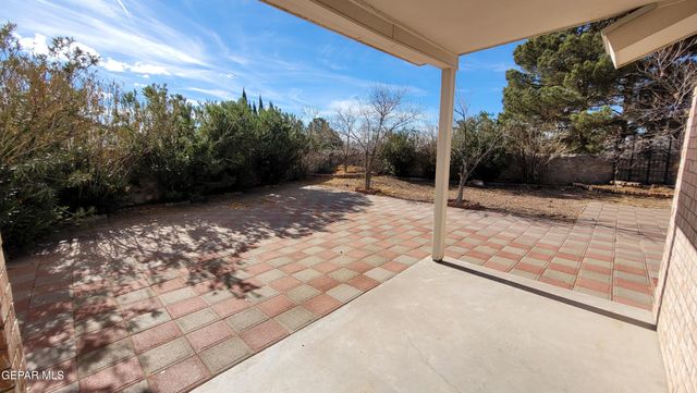 1101 SUN SHADOW Drive, El Paso, TX 79912