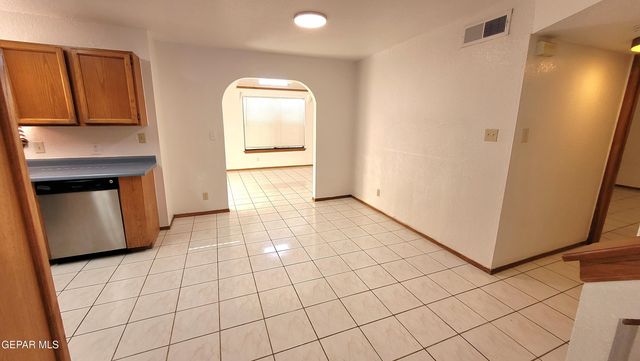1101 SUN SHADOW Drive, El Paso, TX 79912