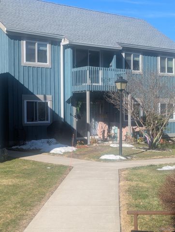 50 Sterling Street 50, Beacon, NY 10508