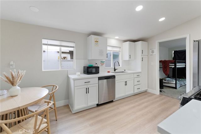 332 S Ramona, Hemet, CA 92543