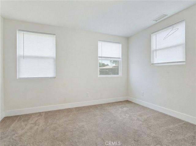 332 S Ramona, Hemet, CA 92543