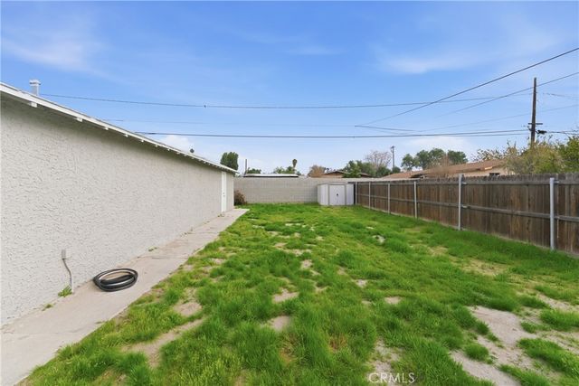 332 S Ramona, Hemet, CA 92543