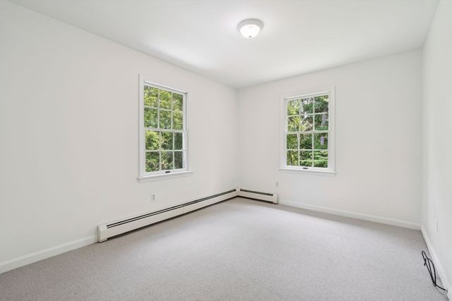 26 Foster Street, Mattapoisett, MA 02739