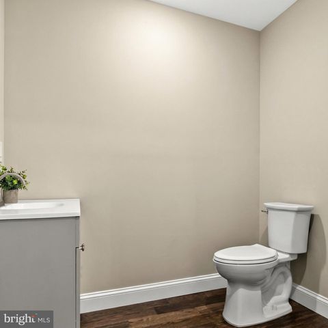 10 W MONROE ST, Mount Holly, NJ 08060