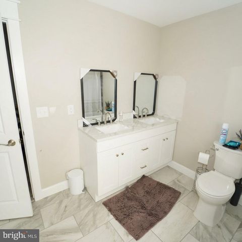 10 W MONROE ST, Mount Holly, NJ 08060