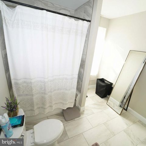 10 W MONROE ST, Mount Holly, NJ 08060