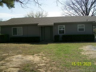 303 Willow Street, Lone Grove, OK 73443