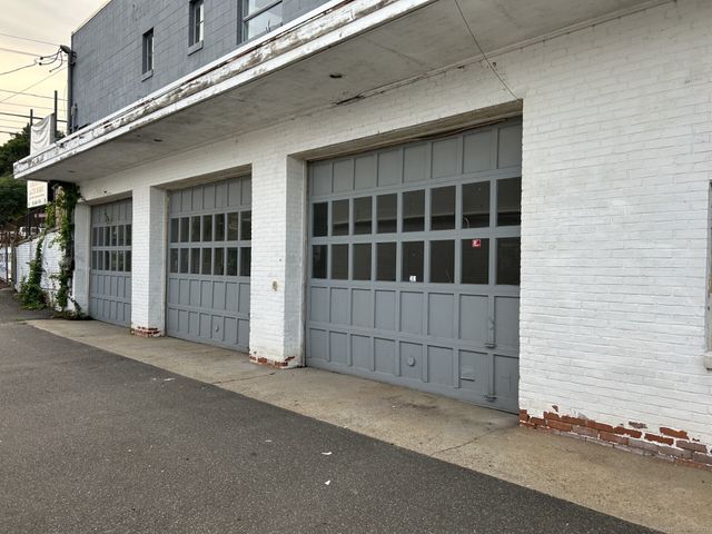 318 Strawberry Hill Avenue, Norwalk, CT 06851