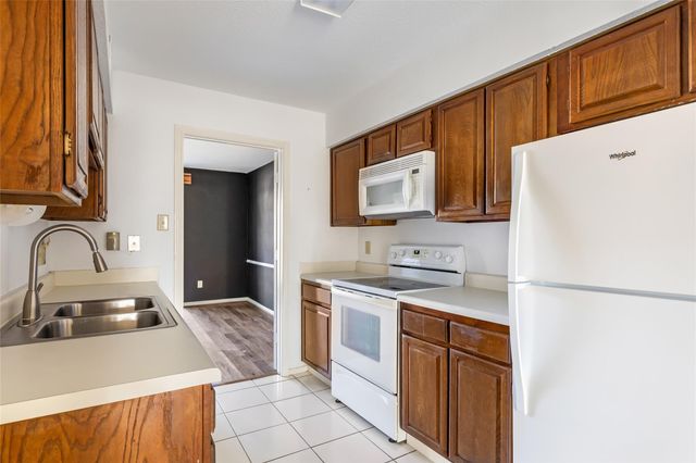 8302 Nairn Street, Houston, TX 77074