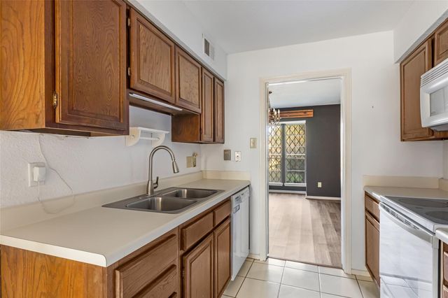 8302 Nairn Street, Houston, TX 77074