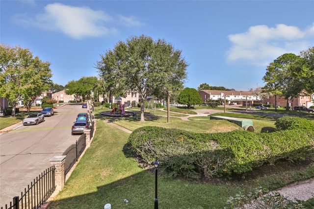 8302 Nairn Street, Houston, TX 77074