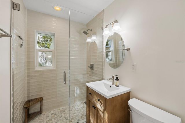 4722 W WALLCRAFT AVENUE, Tampa, FL 33611