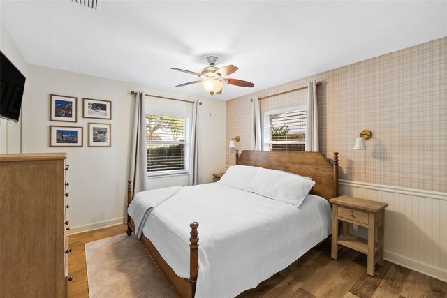 4722 W WALLCRAFT AVENUE, Tampa, FL 33611